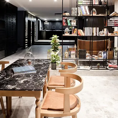 Cinnah Hotel